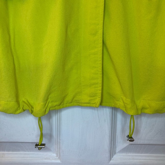 Aritzia Babaton silk neon yellow jacket, xxsmall - Picture 4 of 9